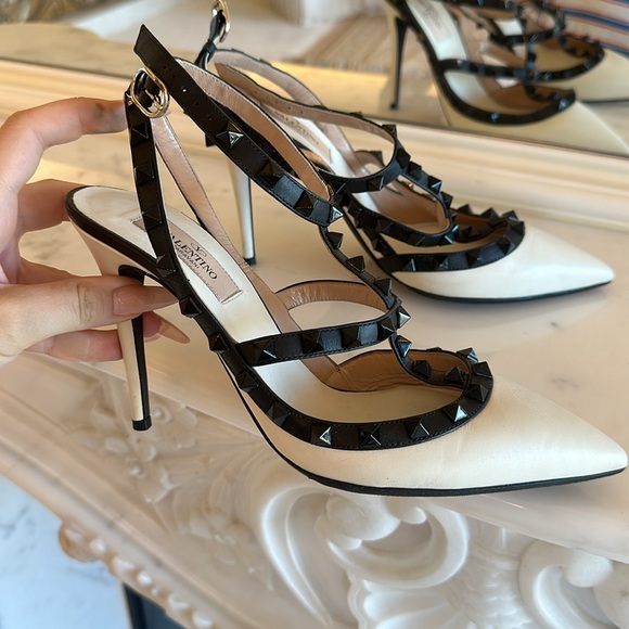 Black studded Valentino heels - Picture 5 of 6